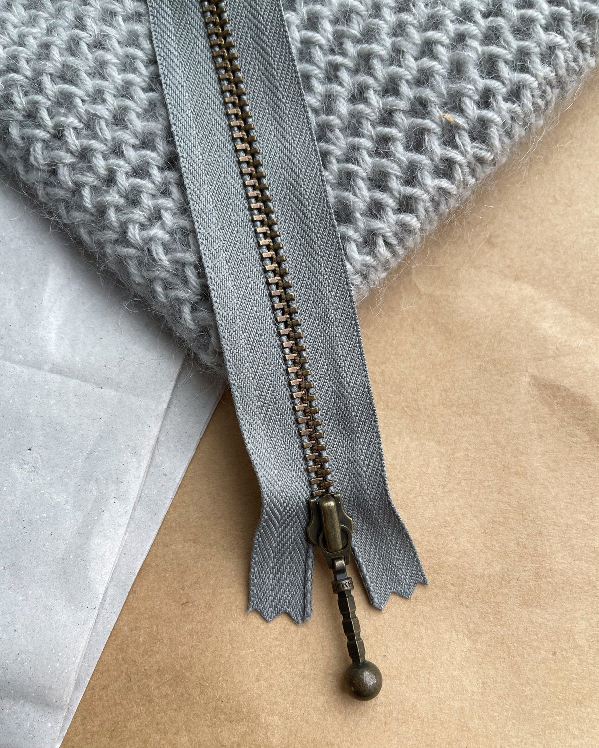 PetiteKnit zipper for the Honey and Technicolor series