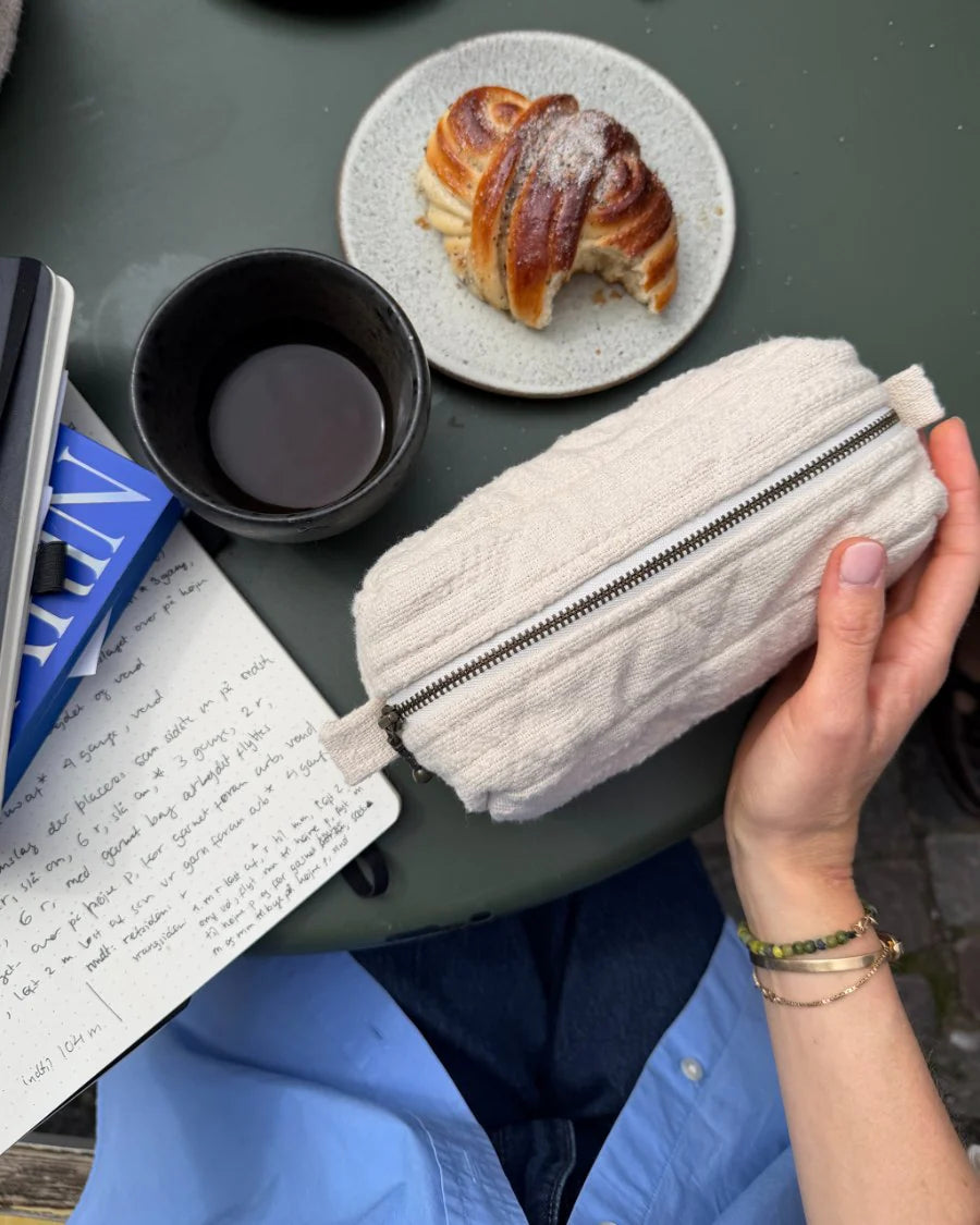 PetiteKnit - Knitter's Tool Clutch - Cloud