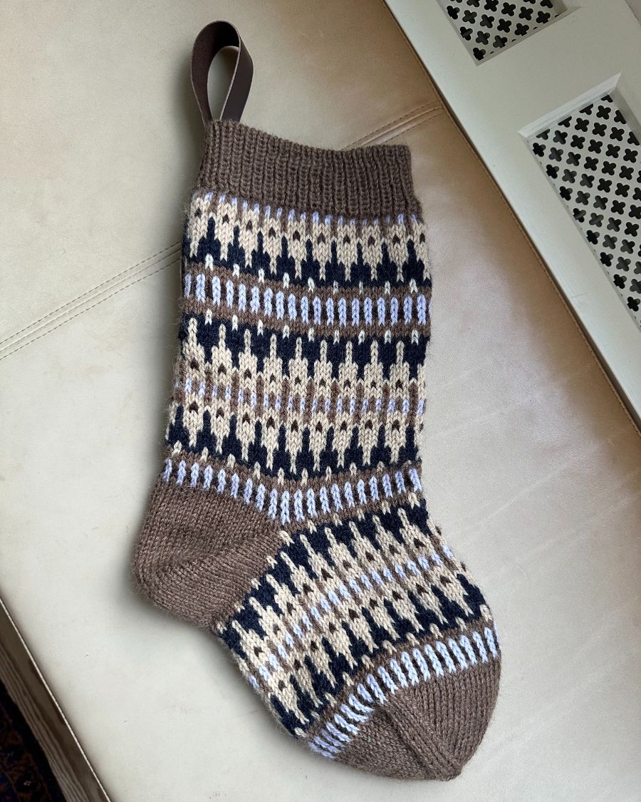 PetiteKnit - Leather strap for Christmas stocking - Dark brown