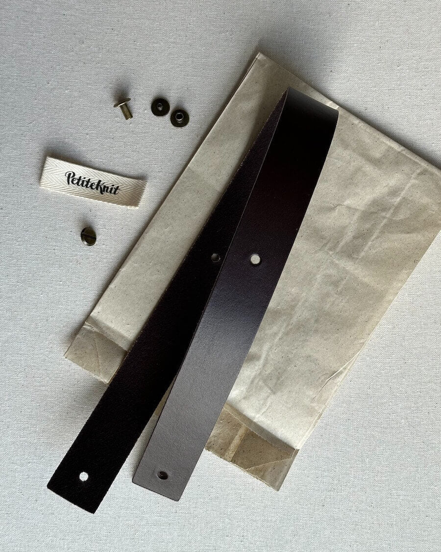 PetiteKnit - Leather strap for Christmas stocking - Dark brown