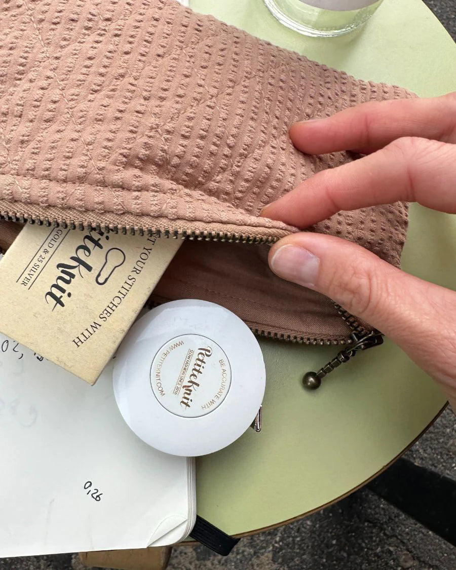PetiteKnit - Knitter's Tool Purse - Praline Seersucker