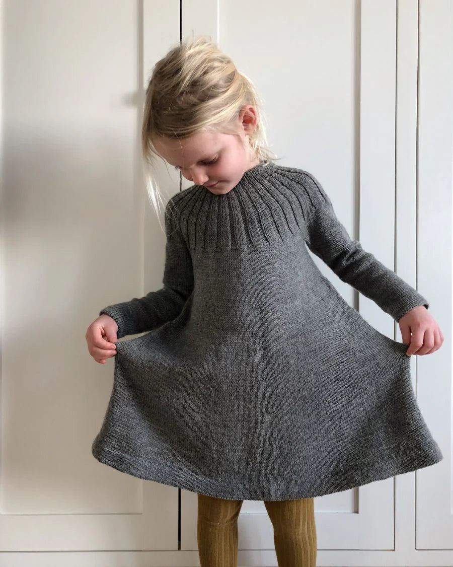 PetiteKnit - Sunday Klänning
