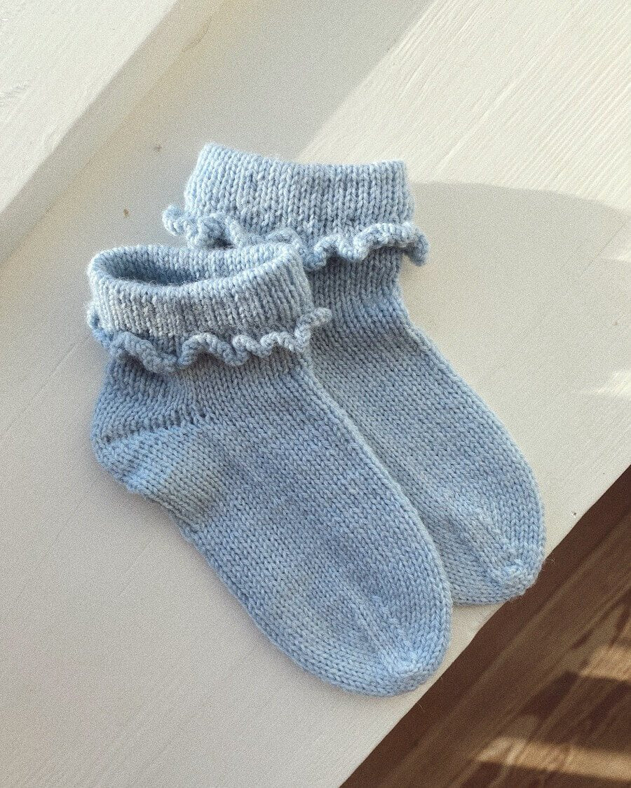 PetiteKnit - Ruffle socks junior
