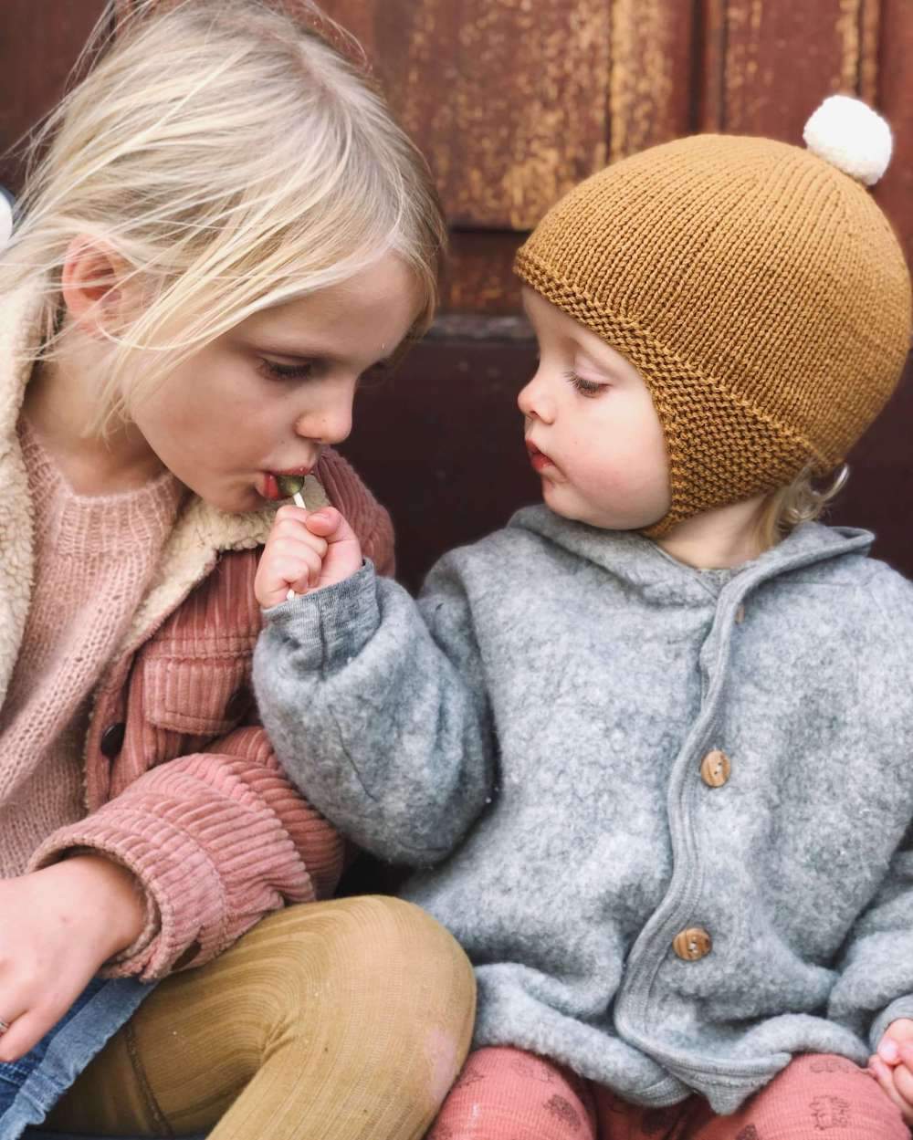 PetiteKnit - Alberts pilotmössa