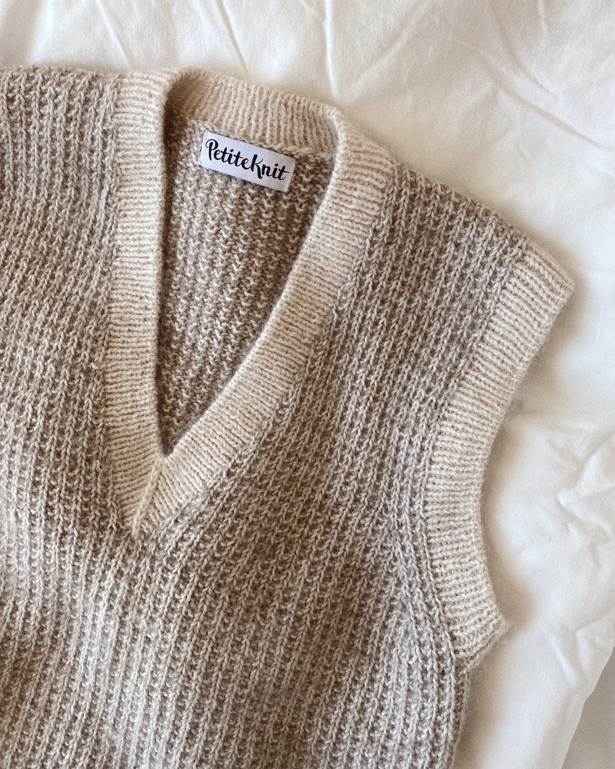 PetiteKnit - Friday Slipover V-neck