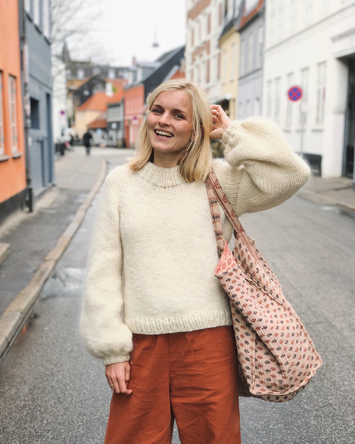 PetiteKnit - Holiday sweater