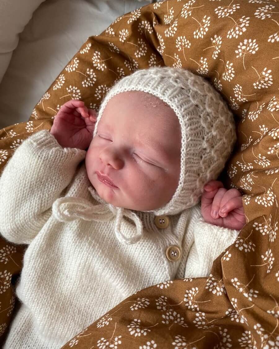 PetiteKnit - Karens hätta