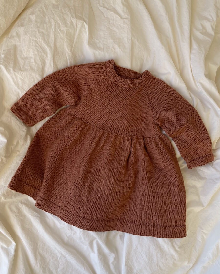 PetiteKnit - Karlas klänning