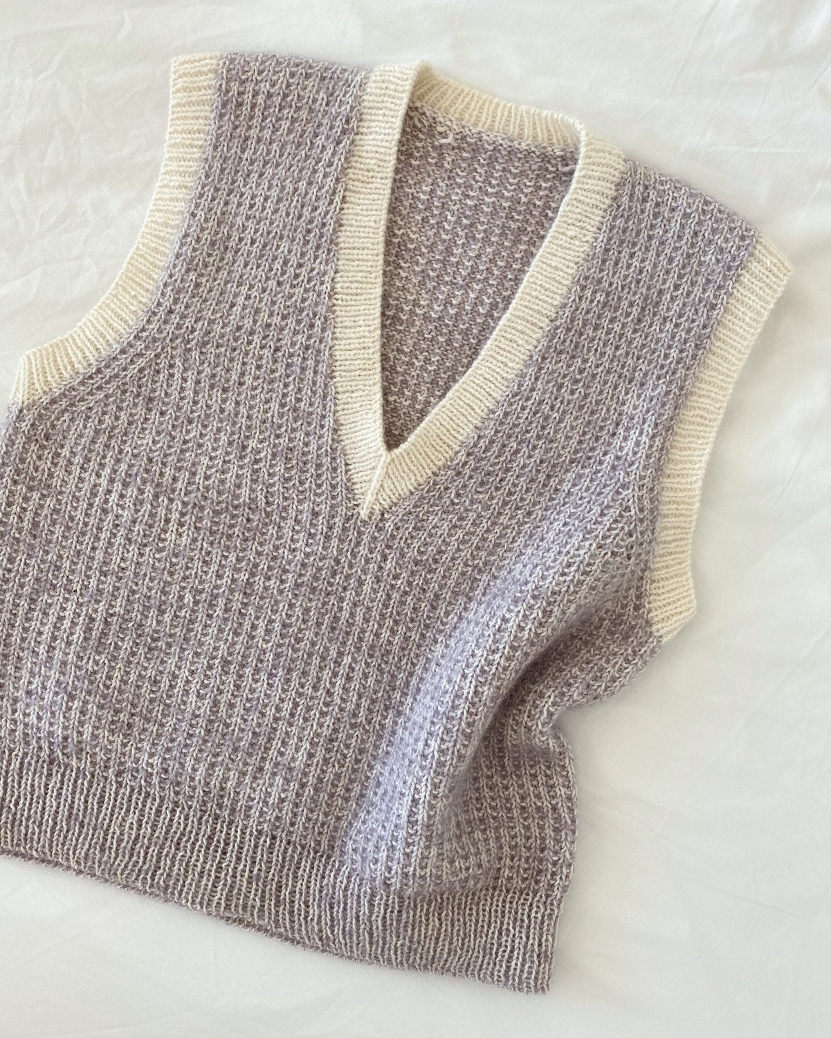 PetiteKnit - Friday Slipover V-neck