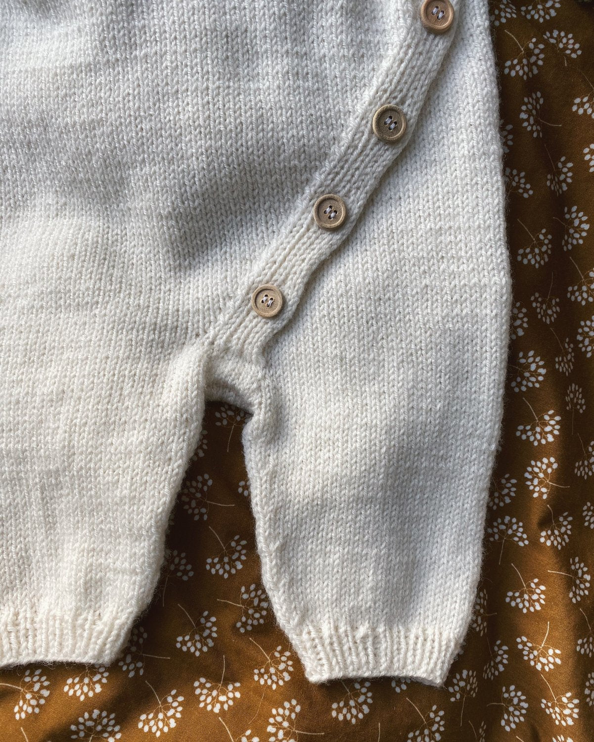 PetiteKnit - Monday suit