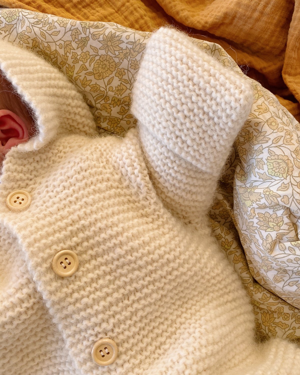 PetiteKnit - Selmas sovdräkt