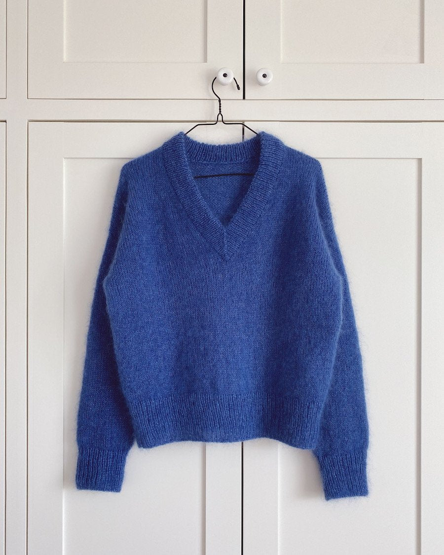PetiteKnit - Stockholm sweater V-Neck