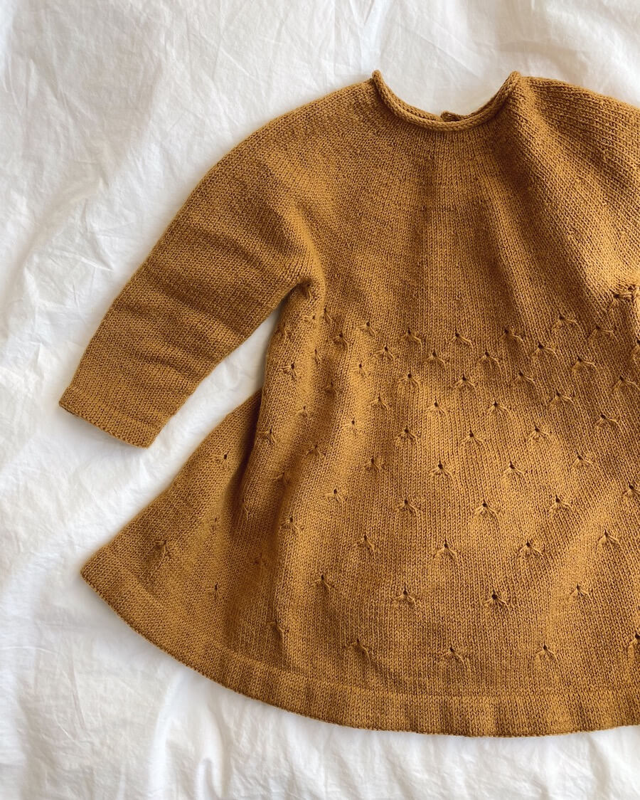 PetiteKnit - Maskrosklänning