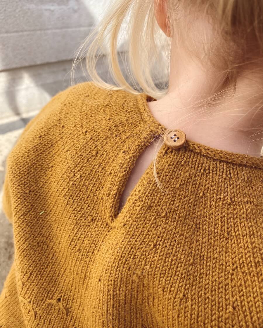 PetiteKnit - Maskrosklänning