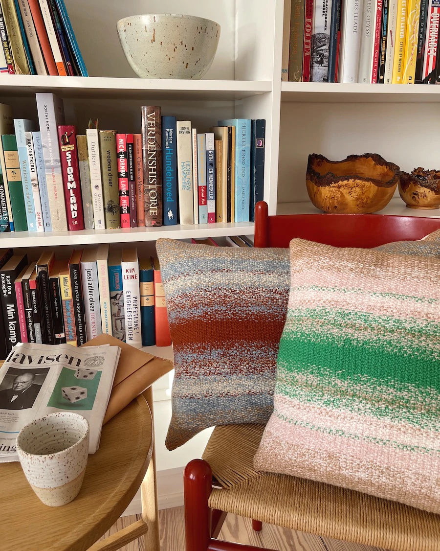 PetiteKnit - Technicolor Pillow