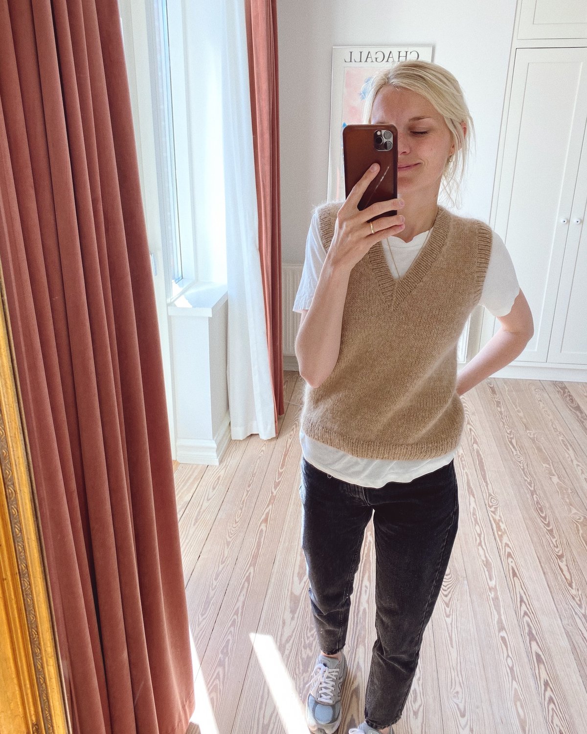 PetiteKnit - Stockholm Slipover V-neck