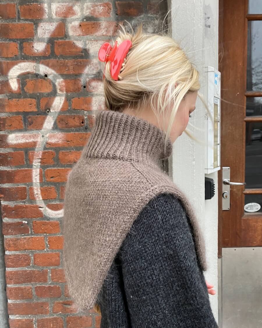 PetiteKnit - Zipper Neck