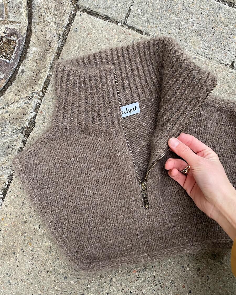 PetiteKnit - Zipper Neck