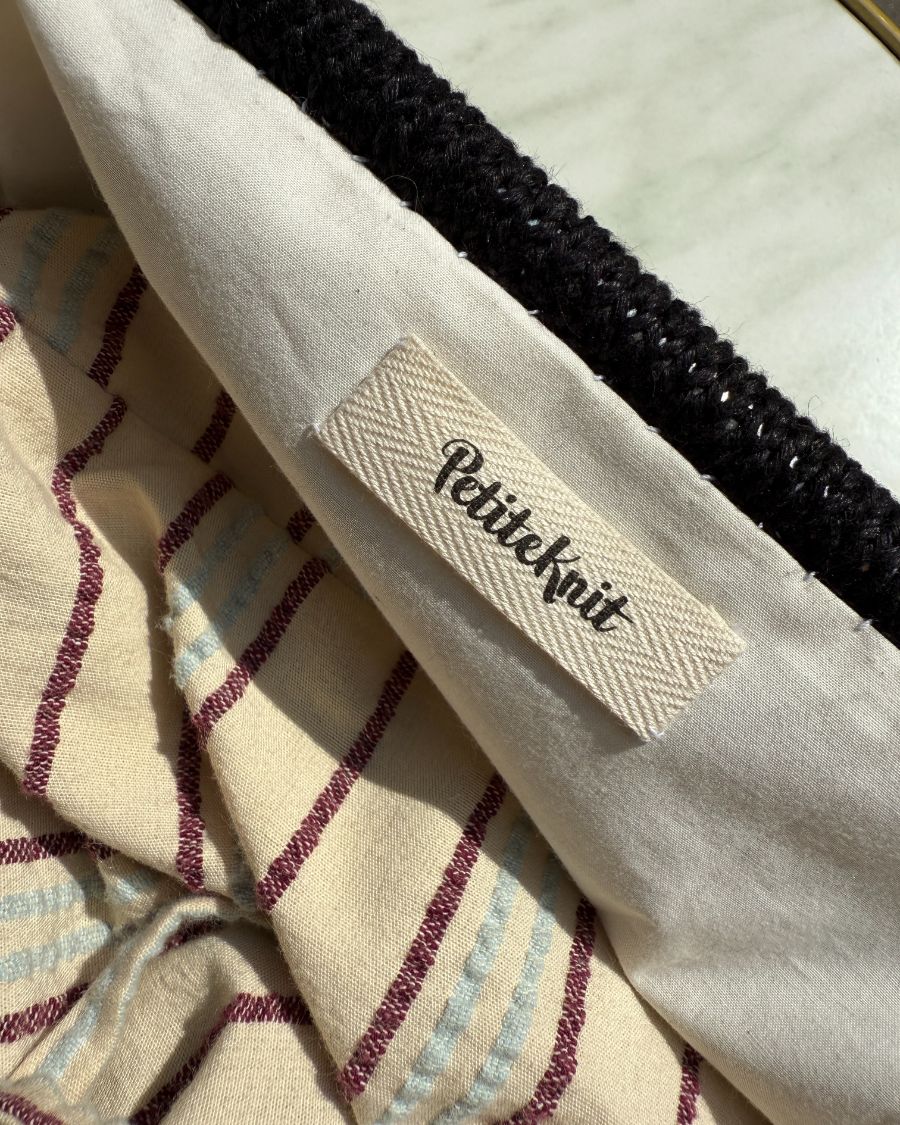 PetiteKnit - Juno clutch