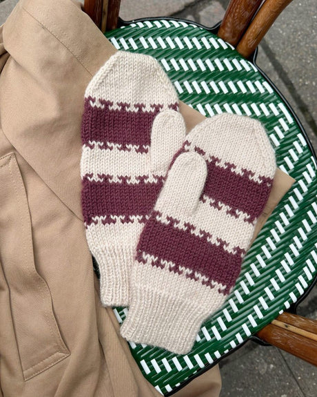 PetiteKnit - Key Mittens