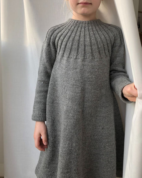 PetiteKnit - Sunday Klänning
