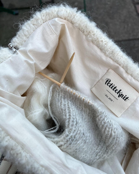 PetiteKnit - Teddy Clutch