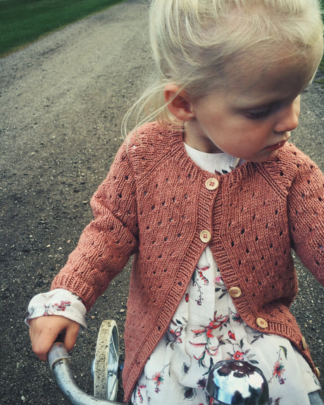 PetiteKnit - Annas Sommarcardigan