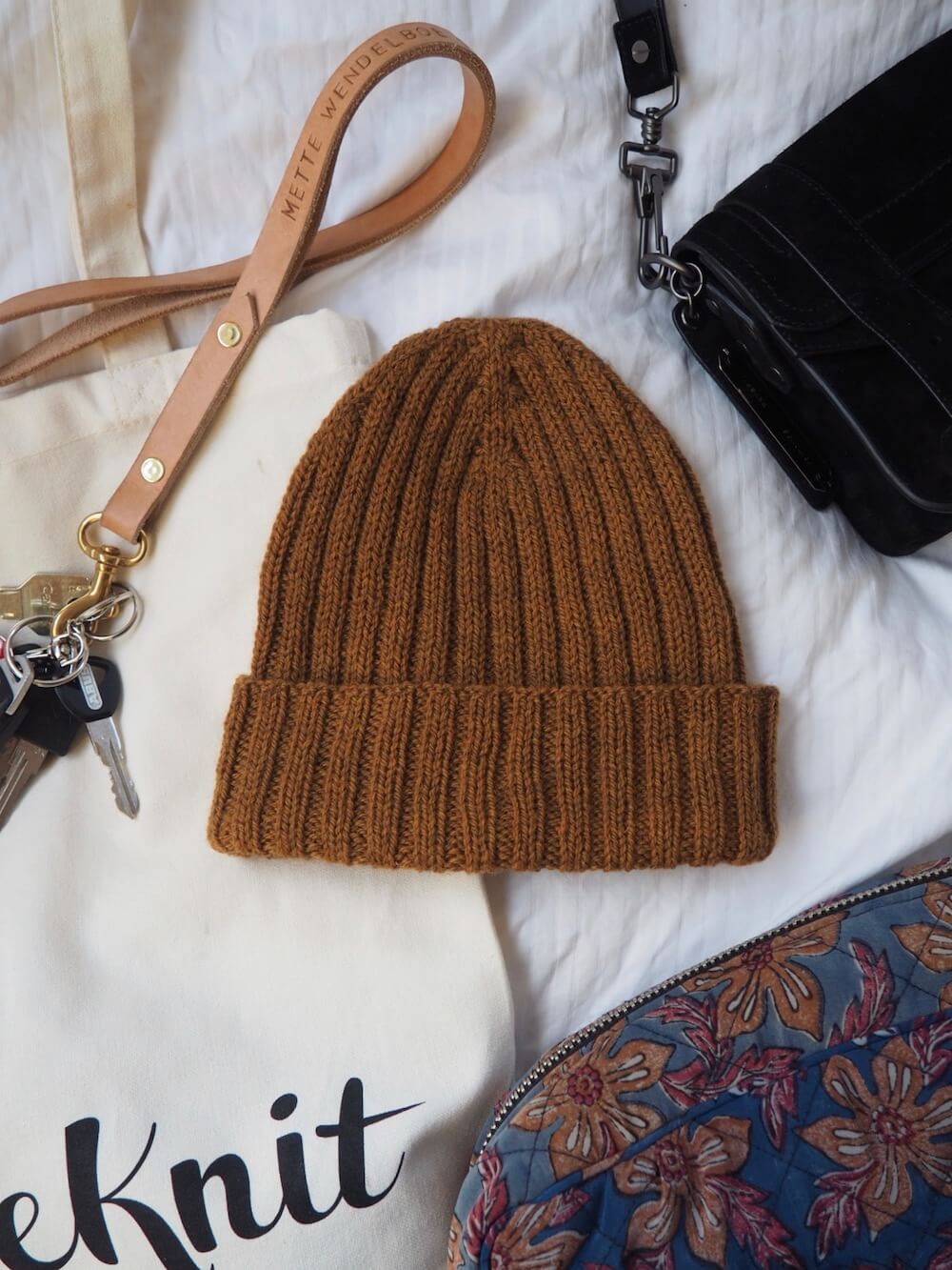 PetiteKnit - Hipstermössan