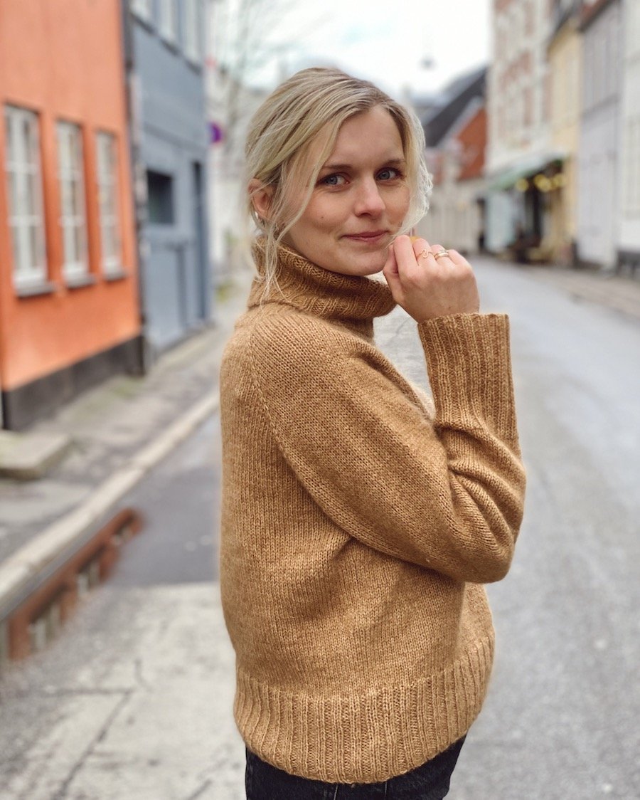 PetiteKnit – Caramel Sweater