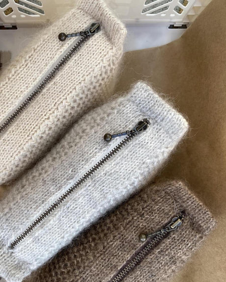 PetiteKnit - Honey clutch