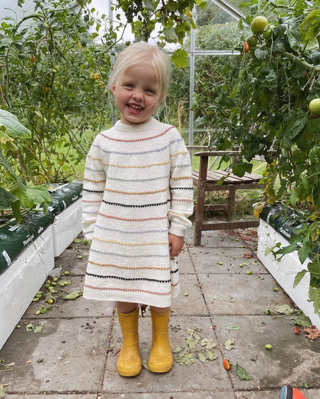 PetiteKnit - Festivalklänning