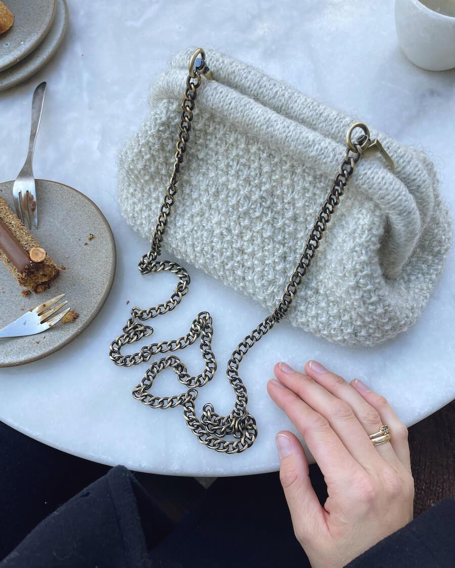 PetiteKnit - Winter clutch